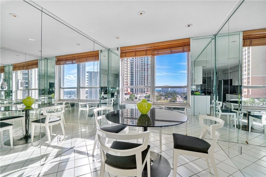 95 N Birch Road, Unit 900, Fort Lauderdale, FL 33304 Photo