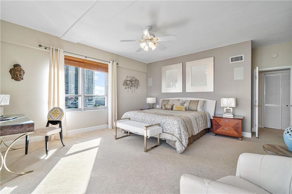 95 N Birch Road, Unit 900, Fort Lauderdale, FL 33304 Photo