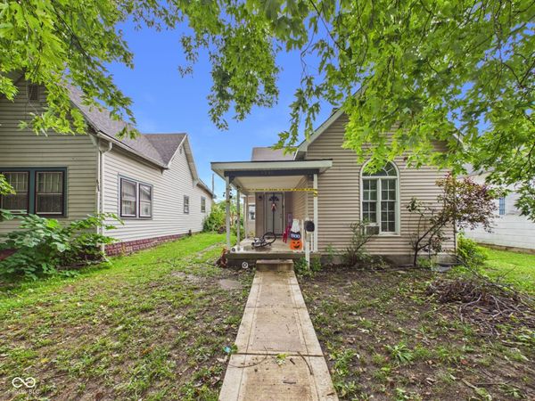1932 Walnut Street , Anderson, IN 46016
