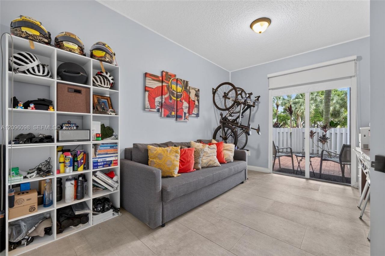 10730 NW 66th St, Unit 102, Doral, FL 33178 Photo