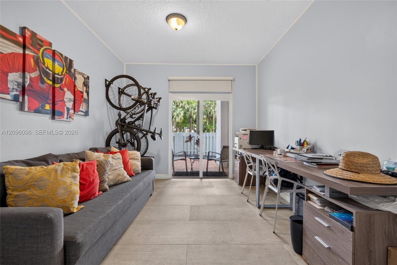 10730 NW 66th St, Unit 102, Doral, FL 33178 Photo