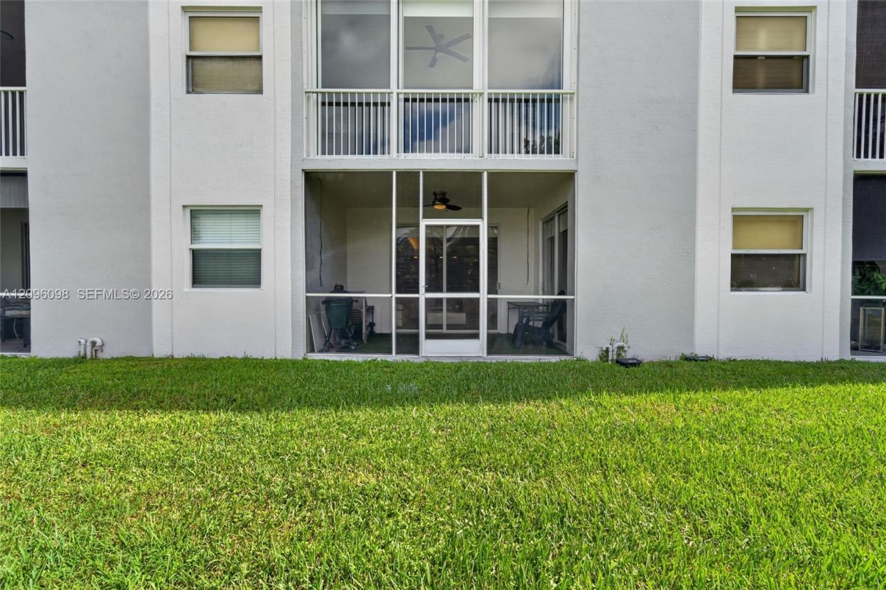 10730 NW 66th St, Unit 102, Doral, FL 33178 Photo