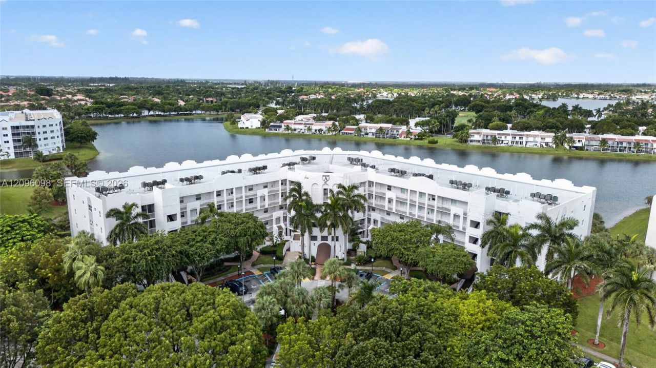 10730 NW 66th St, Unit 102, Doral, FL 33178 Photo