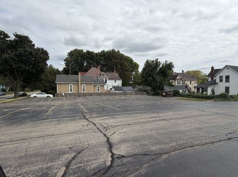 Main Photo