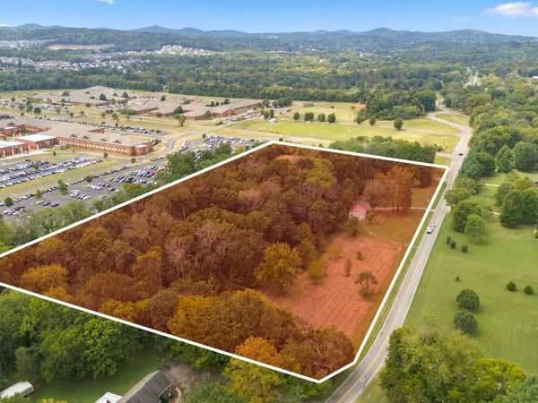 5243 Poplar Wood Rd , Smyrna, TN 37167
