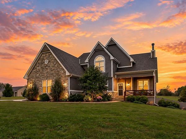 32360 Keystone Drive, Louisburg, KS 66053