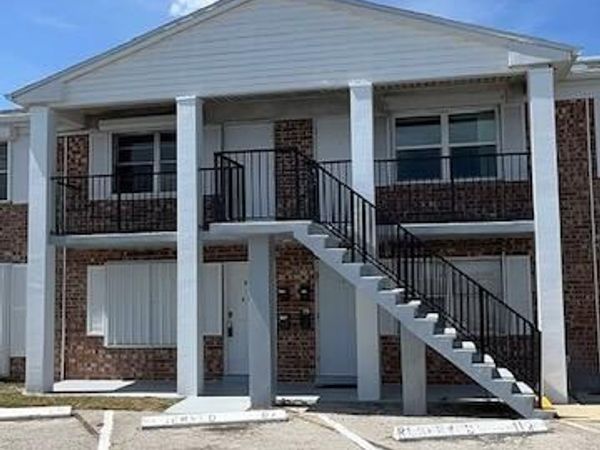 190 E OLMSTEAD Drive, Unit F32, Titusville, FL 32780