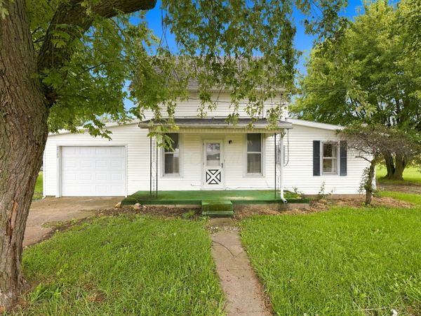 24180 State Route 207 , New Holland, OH 43145