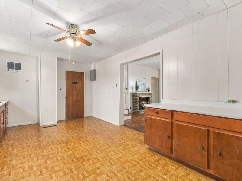 24180 State Route 207, New Holland, OH 43145 Photo 13