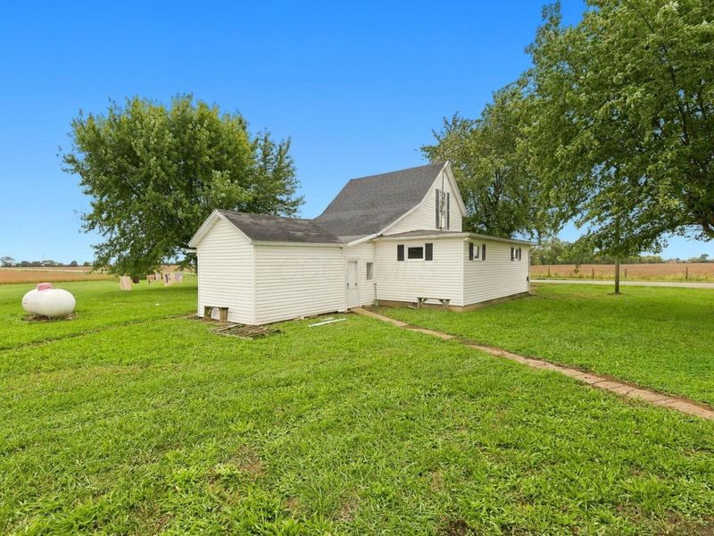24180 State Route 207, New Holland, OH 43145 Photo 36