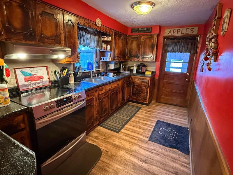 133 Hayward Avenue, Circleville, OH 43113 Photo 3