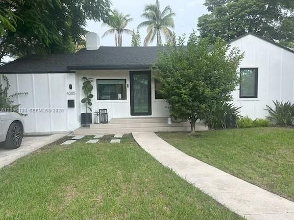 4385 SW 13th St , Miami, FL 33134