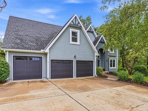 18437 Lamar Avenue, Stilwell, KS 66085