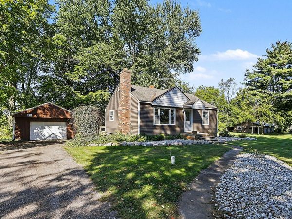 15886 Kellogg School Road, Hickory Corners, MI 49060