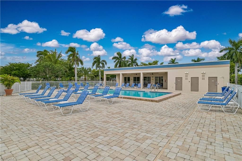 14831 Park Lake Dr, Unit PH01, Fort Myers, FL 33919 Photo