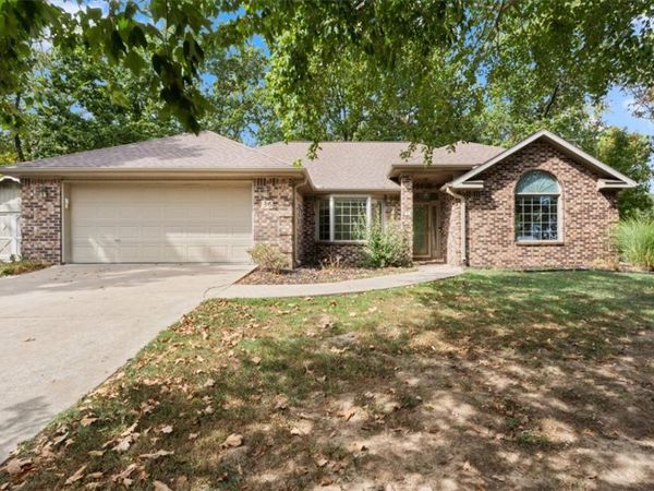 36 Eaton Circle , Bella Vista, AR 72715