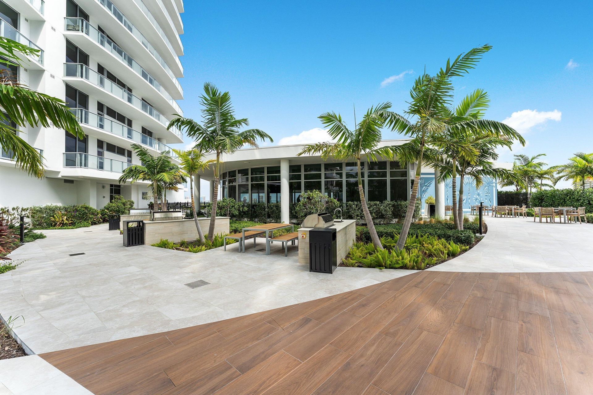 220 Lake Shore Drive, Unit 1209, Lake Park, FL 33403 Photo