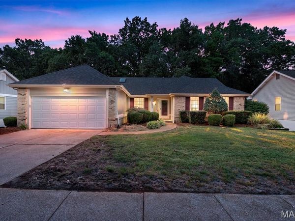 1409 Oakhall Manor Court , Ballwin, MO 63021
