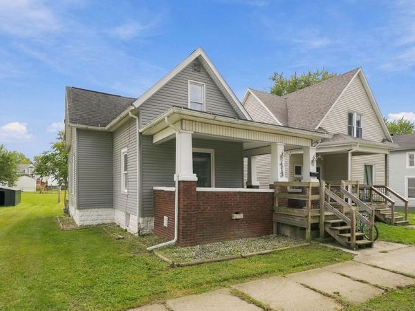 413 E King Street, Garrett, IN 46738