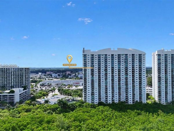 14951 Royal Oaks Ln, Unit 2008, North Miami, FL 33181