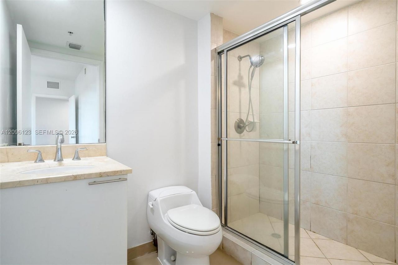 14951 Royal Oaks Ln, Unit 2008, North Miami, FL 33181 Photo
