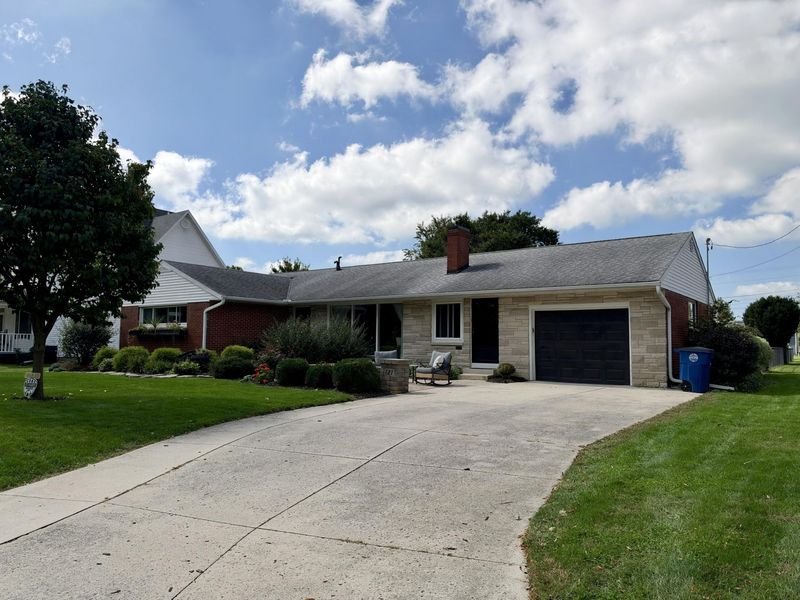 121 N Sturgeon Street, Saint Marys, OH 45885 Photo 3