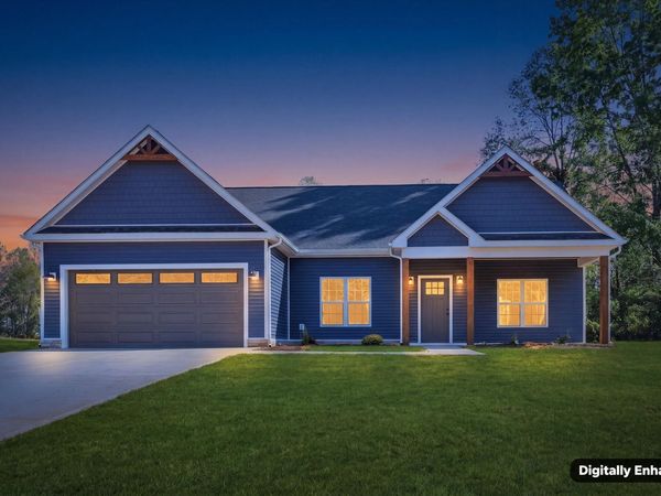 65 Summerfield RD, Hardy, VA 24101