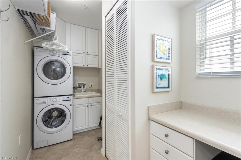 1182 Sweetwater Ln, Unit 1807, Naples, FL 34110 Photo