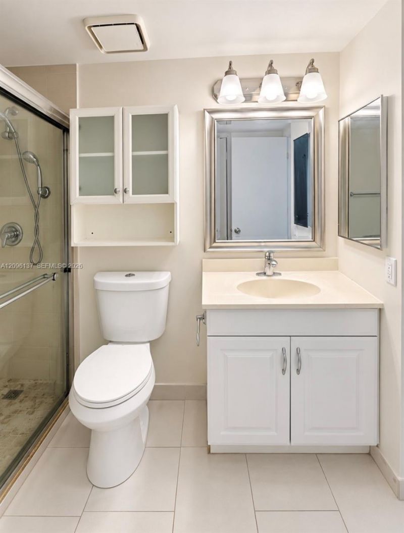 10135 NW 9th St Cir, Unit 5-106, Miami, FL 33172 Photo