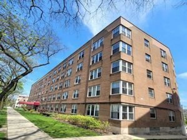 7333 N Ridge Boulevard , Unit 105, Chicago, IL 60645