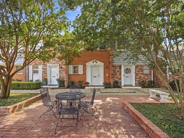 1205 Roaring Springs Road, Unit 1205, Fort Worth, TX 76114
