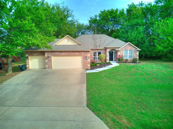26327 E 112th Court S, Coweta, OK 74429