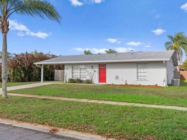 850 SW GOODRICH Street, Port St. Lucie, FL 34983