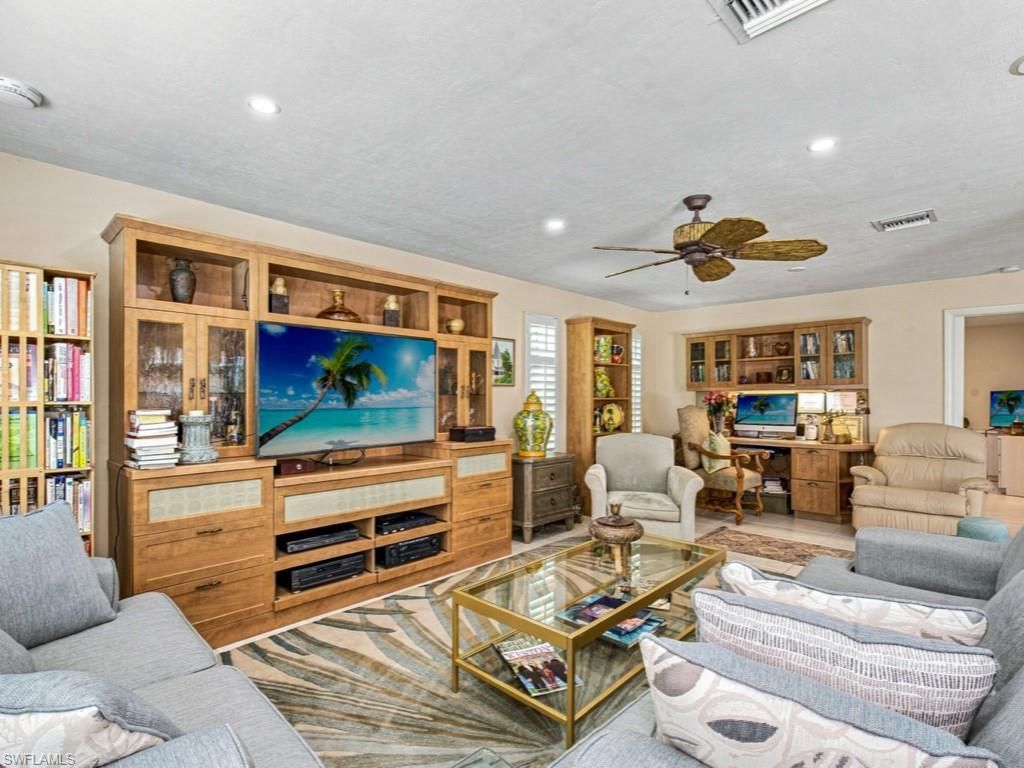 394 Bay Meadows Dr , Naples, FL 34113 Photo