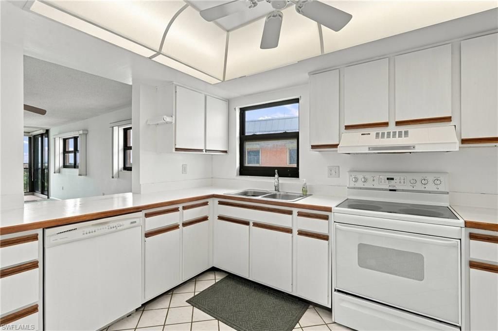 4280 SE 20th Pl , Unit 808, Cape Coral, FL 33904 Photo