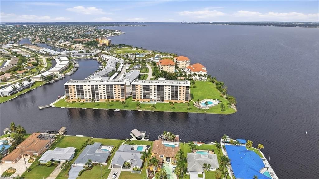 4280 SE 20th Pl , Unit 808, Cape Coral, FL 33904 Photo