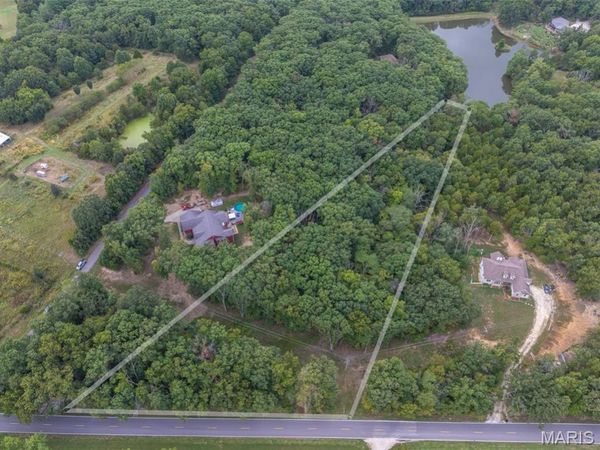 17191 Sunnyside Road , Warrenton, MO 63383