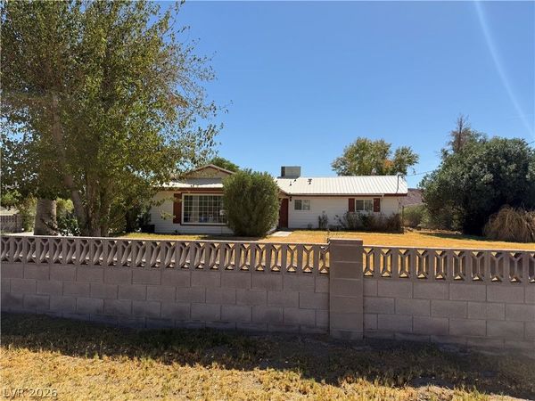 1635 Anasazi Avenue, Logandale, NV 89021
