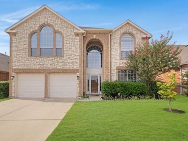 15805 Mirasol Drive, Fort Worth, TX 76177