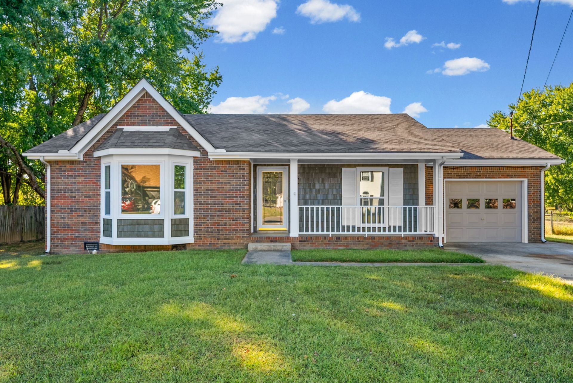 3418 Polly Dr, Clarksville, TN 37042 Main Photo