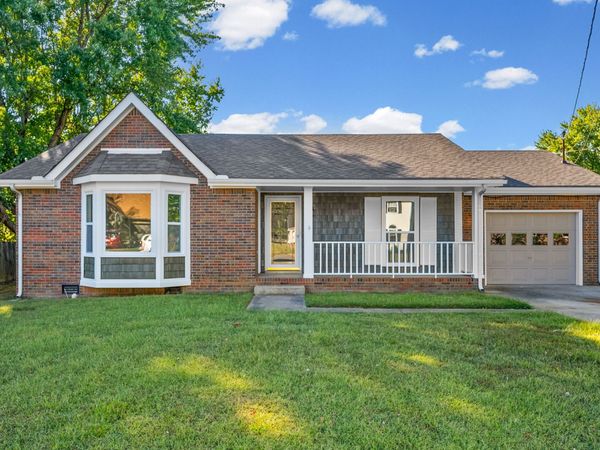3418 Polly Dr , Clarksville, TN 37042