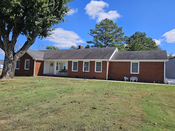 161 Old Highway 52 , Lafayette, TN 37083