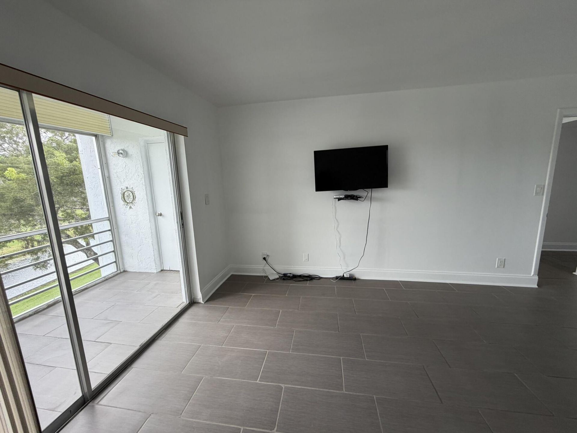 8105 NW 61st Street, Unit A306, Tamarac, FL 33321 Photo