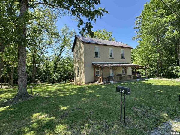 104 W Heacock Street, Jonesboro, IL 62952