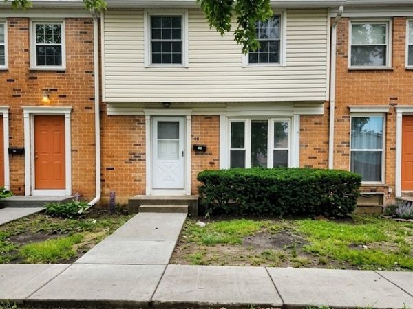 3152 Medford Court , Unit 3152, Streamwood, IL 60107