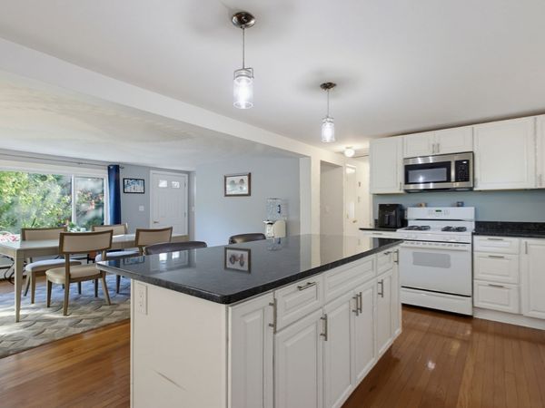 26 Hawthorne St., Grafton, MA 01536