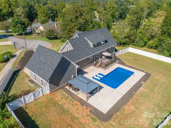 6 Leisure Circle , Granite Falls, NC 28630
