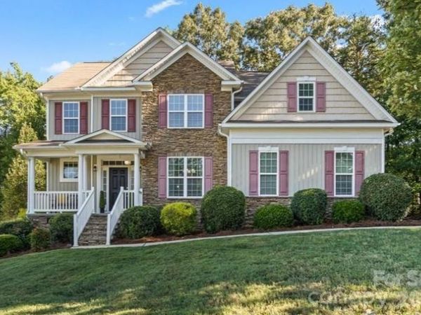 1135 Brookdale Lane , Stanley, NC 28164