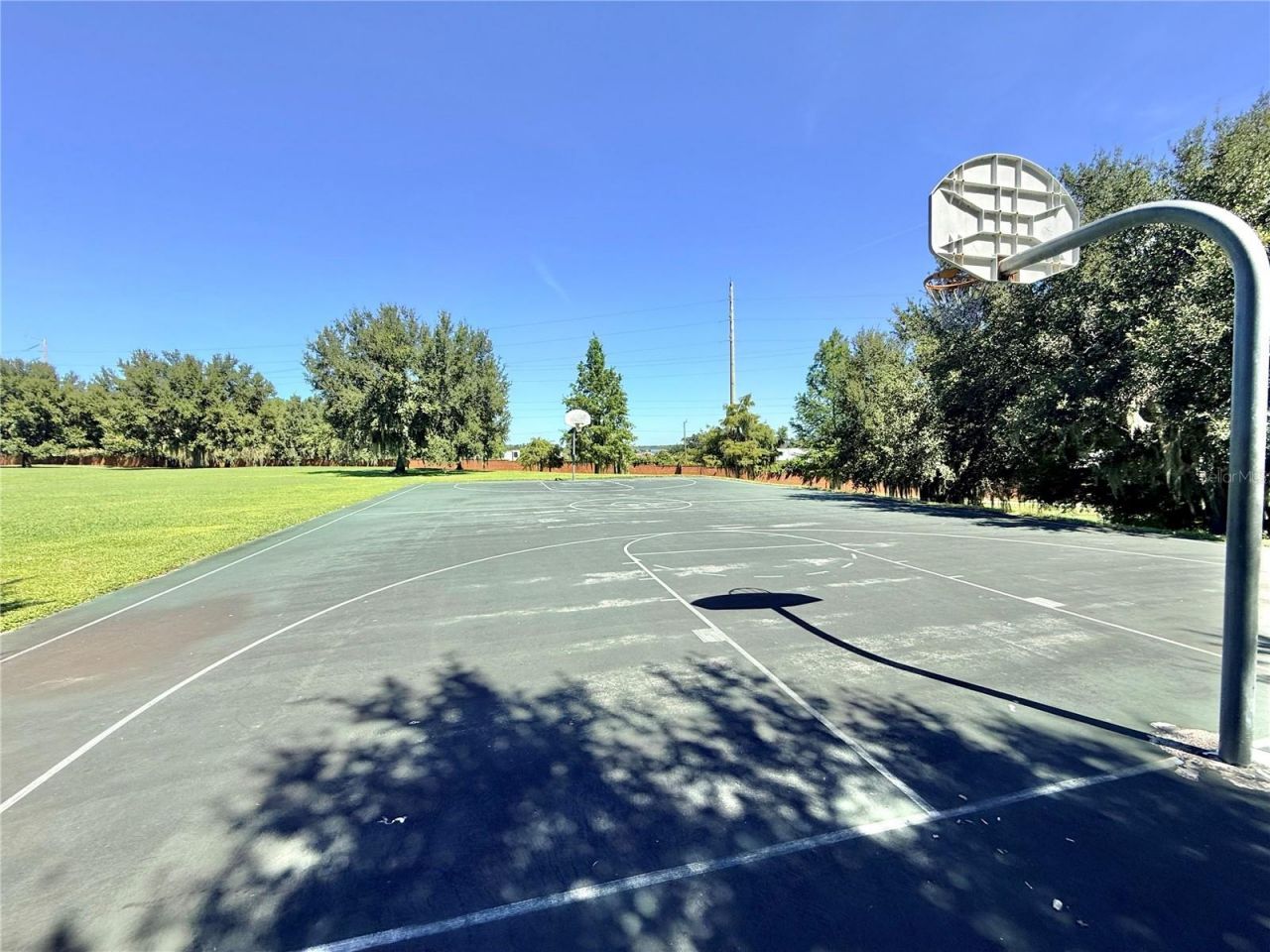 2769 Limerick Circle , Grand Island, FL 32735 Photo