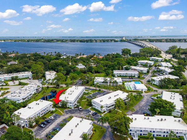 2929 SE Ocean Boulevard, Unit O1, Stuart, FL 34996